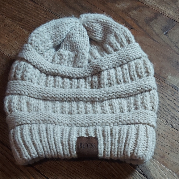 redess Other - 9 For $10 M&M Cream Textured Knit Hat with Ribbed Band